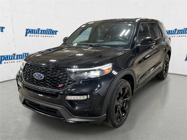2021 Ford Explorer ST's photo