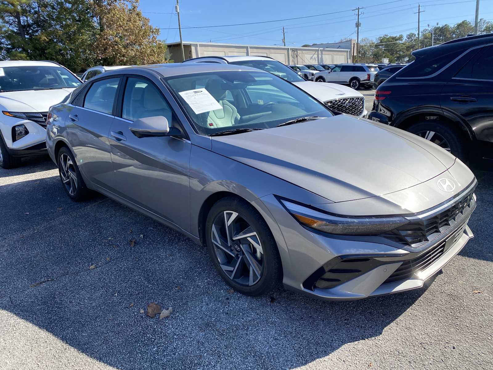 2024 Hyundai Elantra Limited's photo