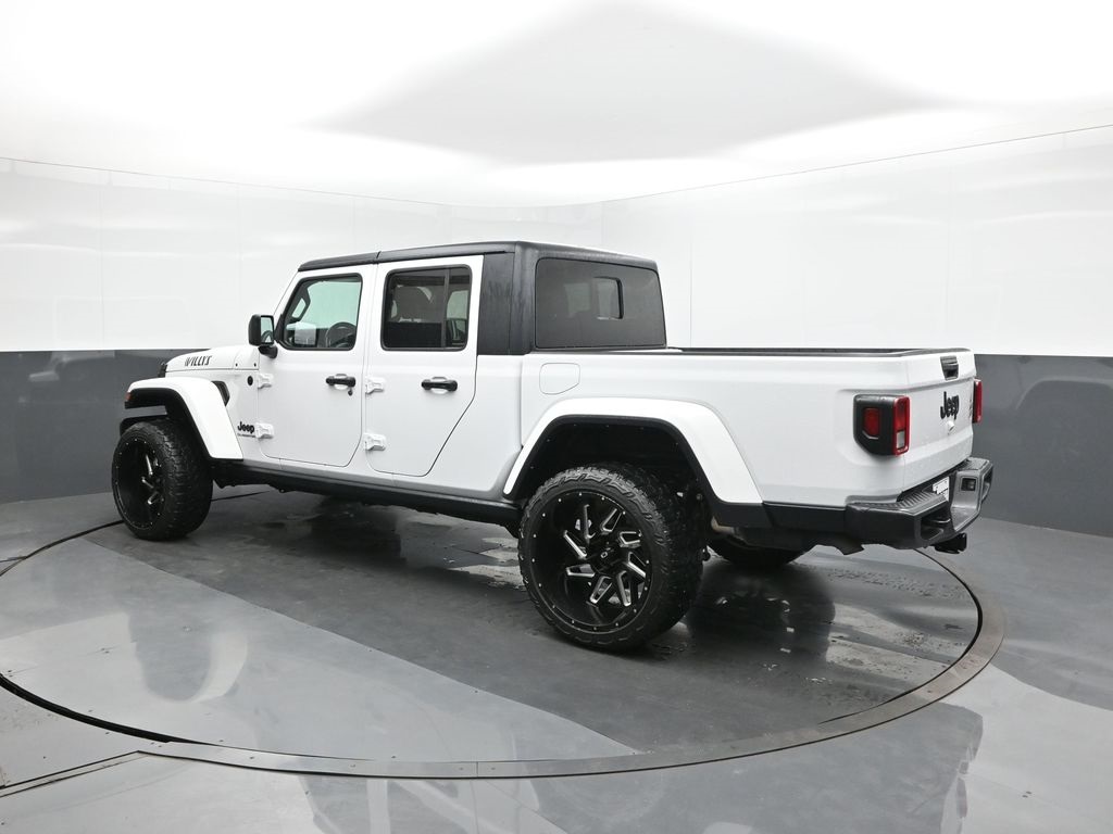 2021 Jeep Gladiator Willys photo 4