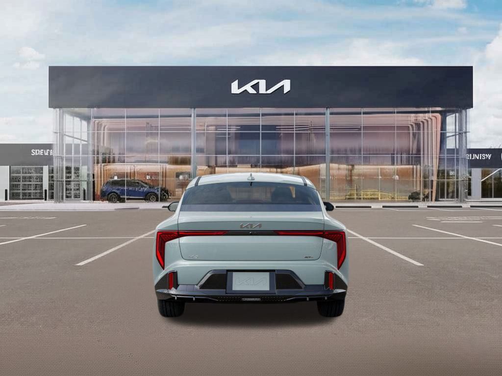 2025 Kia K4 GT-Line photo 2