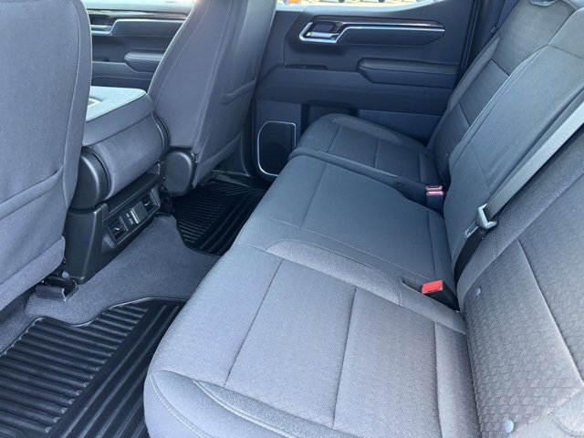 2025 Chevrolet Silverado 1500 LT photo 13