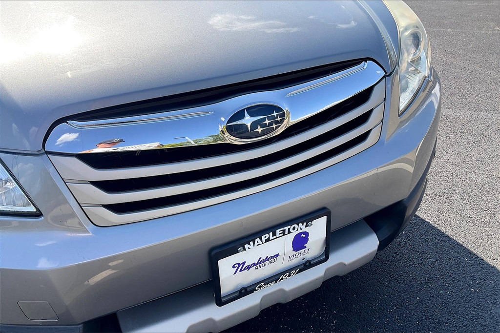 2011 Subaru Outback 2.5i photo 28