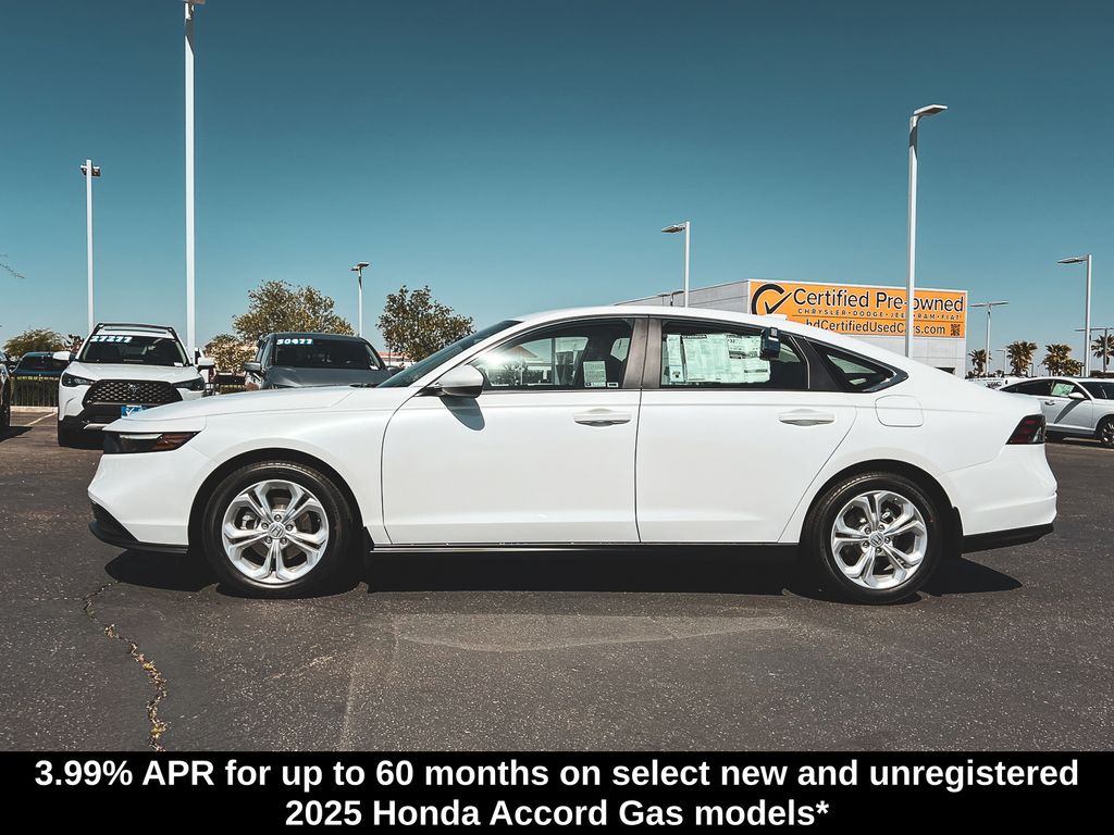2025 Honda Accord LX photo 4