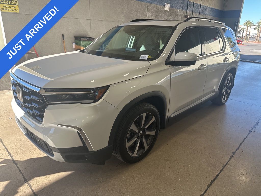 2023 Honda Pilot Touring's photo