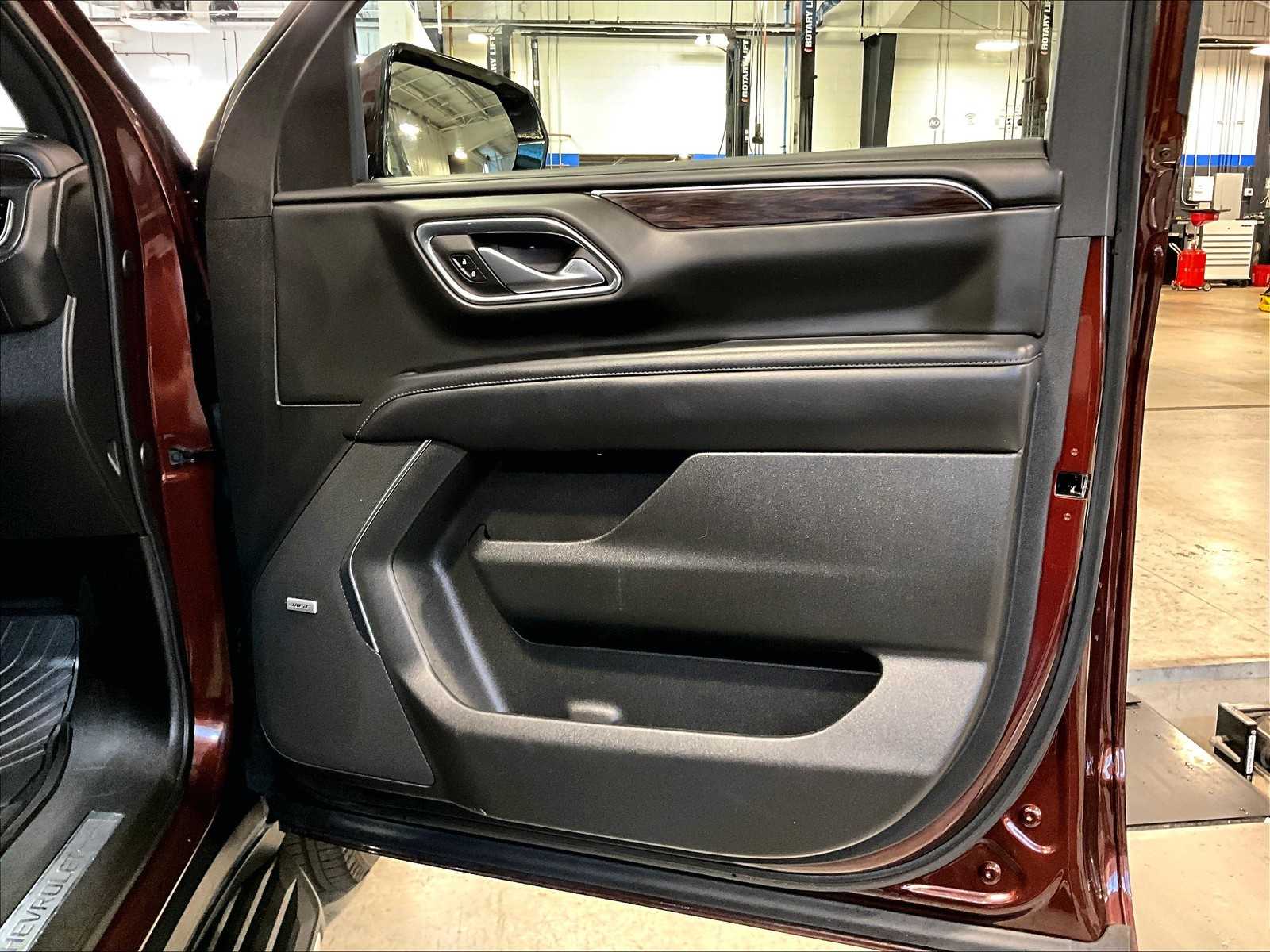 2022 Chevrolet Tahoe LT photo 12
