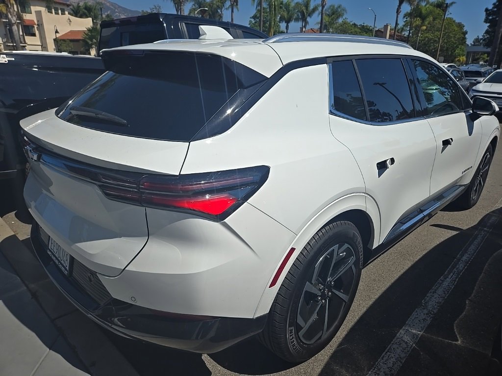 2025 Chevrolet Equinox EV 1LT photo 3