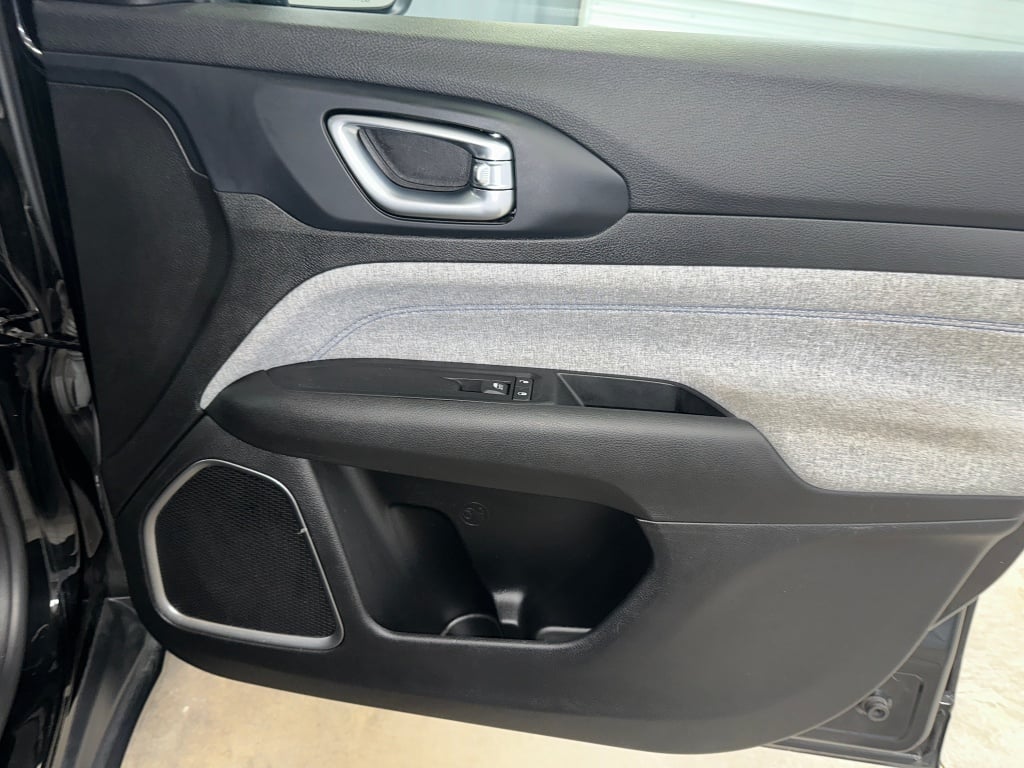 2022 Jeep Compass Latitude photo 11