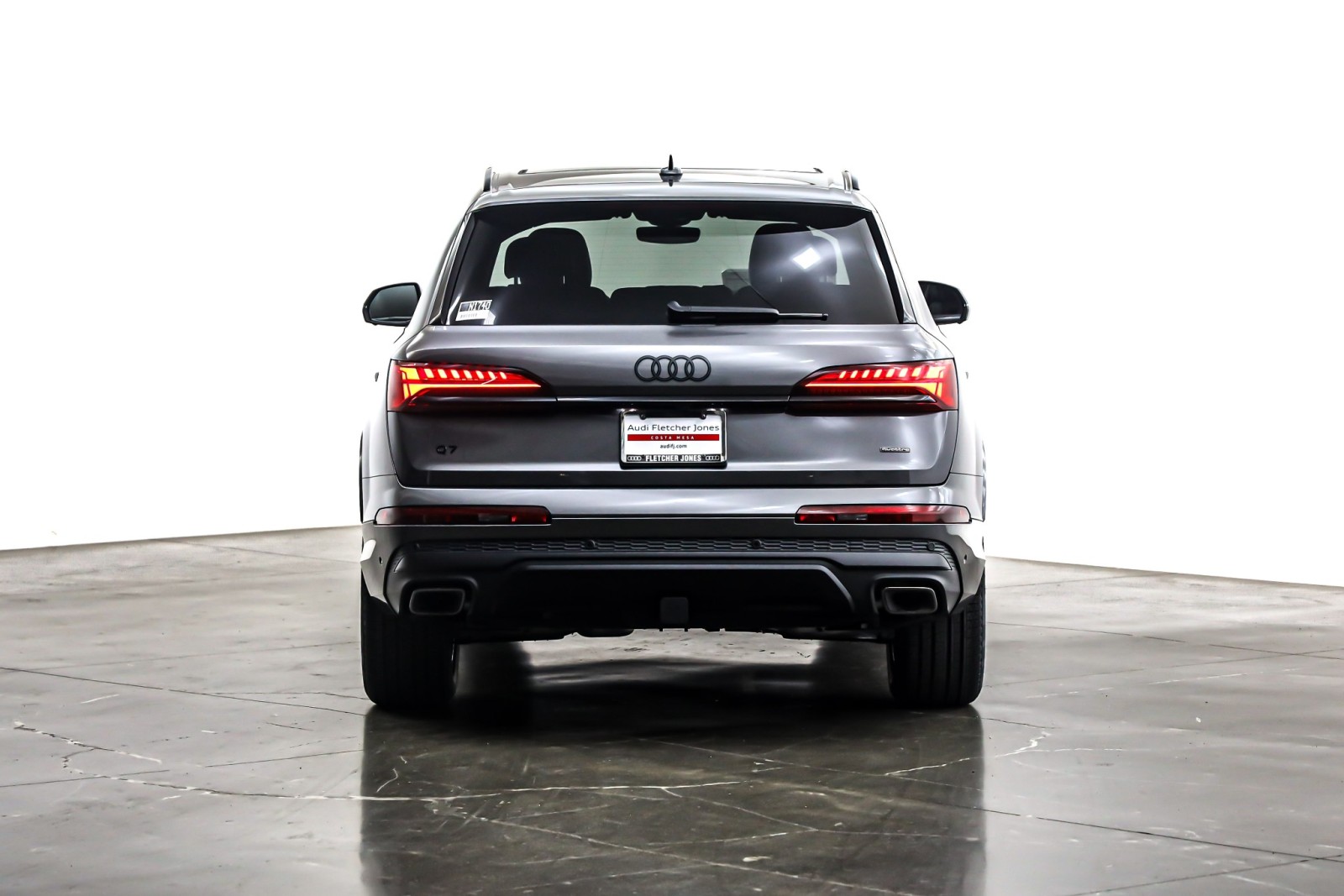 2026 Audi Q7 Premium Plus photo 2