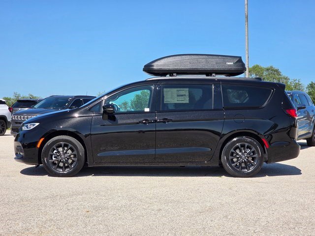 2025 Chrysler Pacifica photo 4