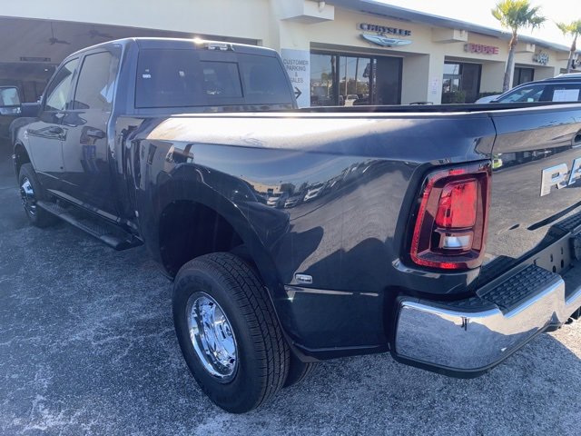 2026 Ram 3500 Tradesman photo 2