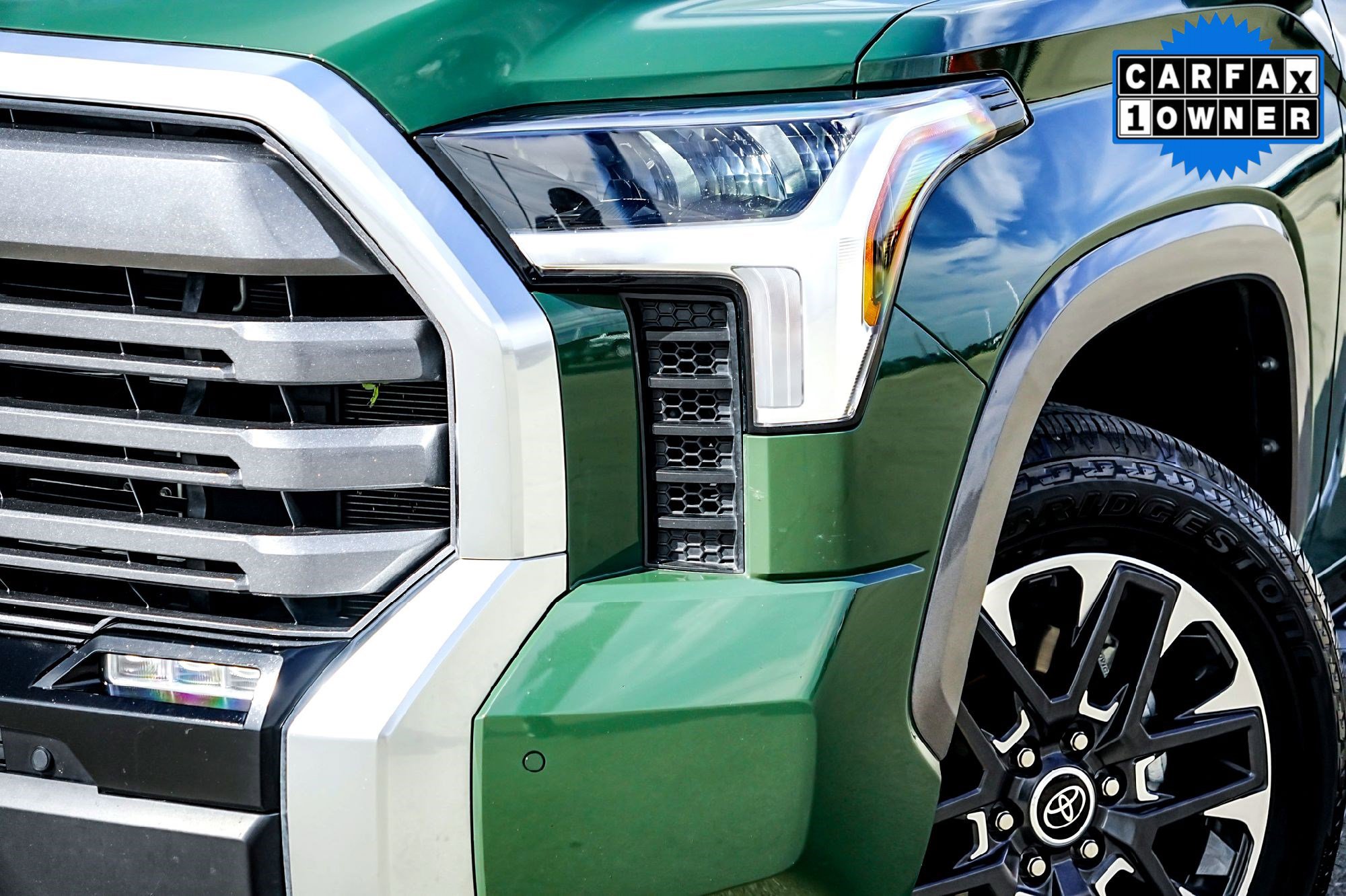 2023 Toyota Tundra Limited photo 3