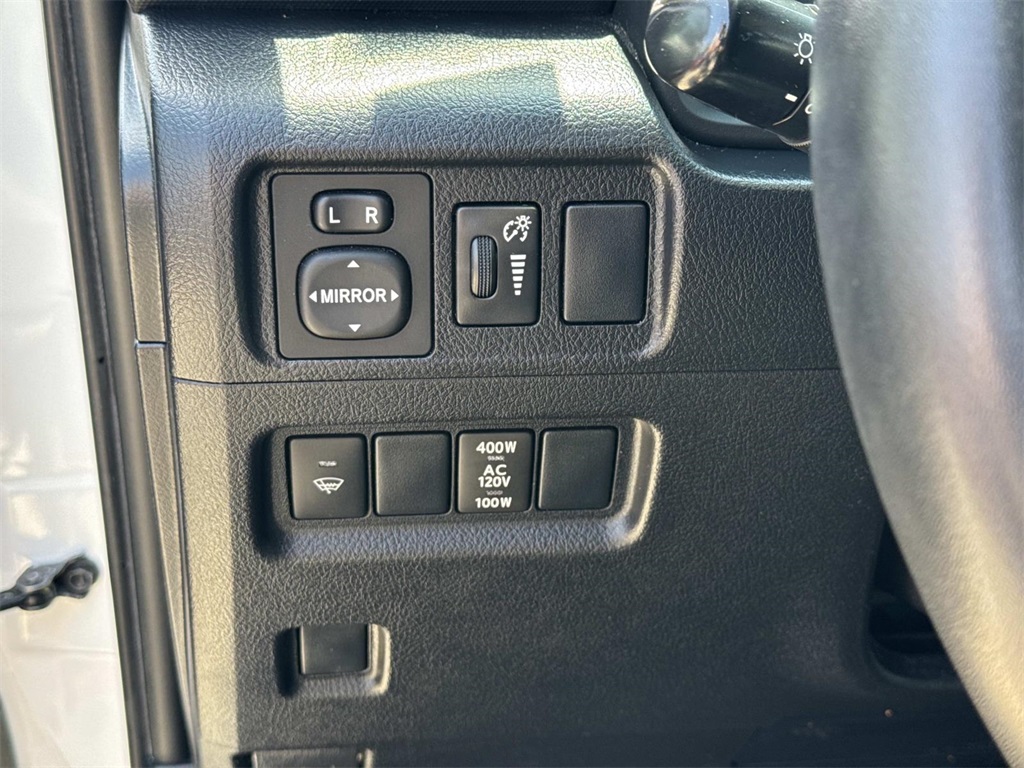 2019 Toyota 4Runner SR5 Premium photo 19