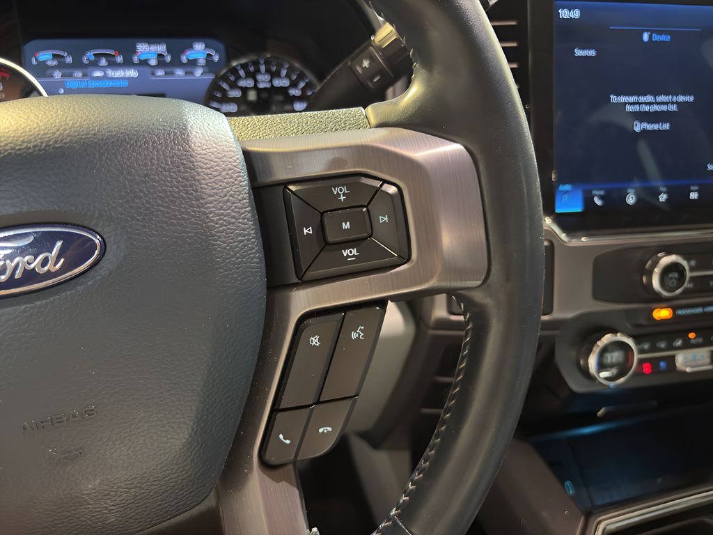 2022 Ford F-350 Limited photo 13