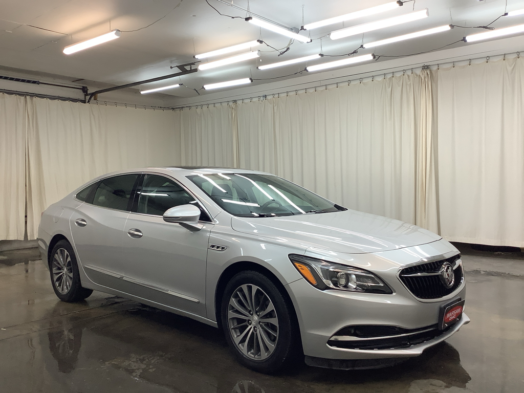 2018 Buick LaCrosse Essence photo 3