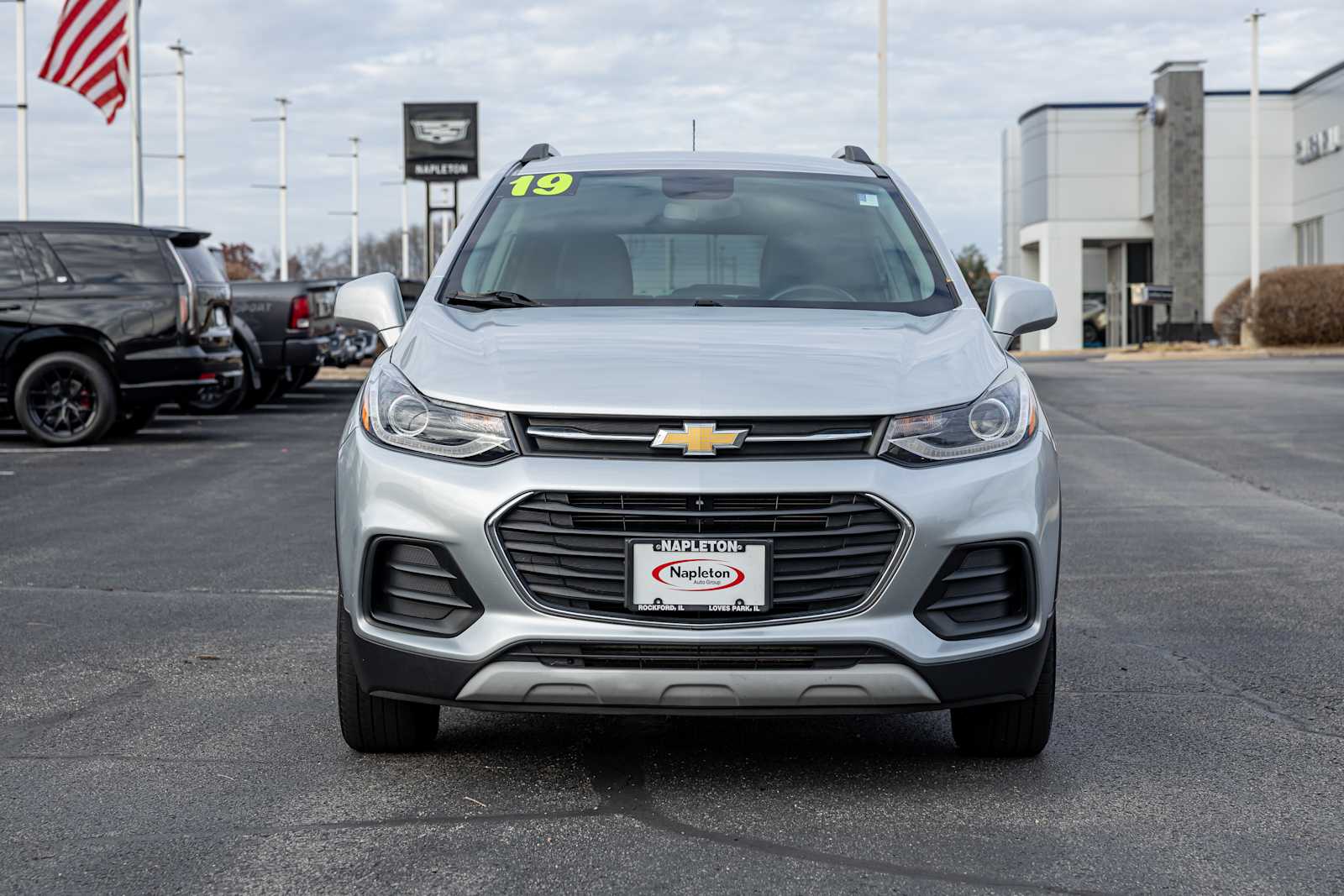 Used 2018 Chevrolet Trax LT with VIN KL7CJPSB6JB690731 for sale in Rockford, IL