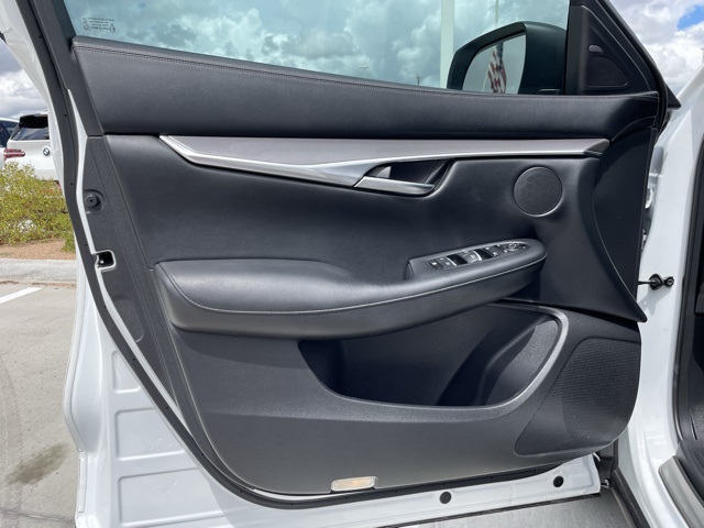2022 Infiniti QX50 Luxe photo 11