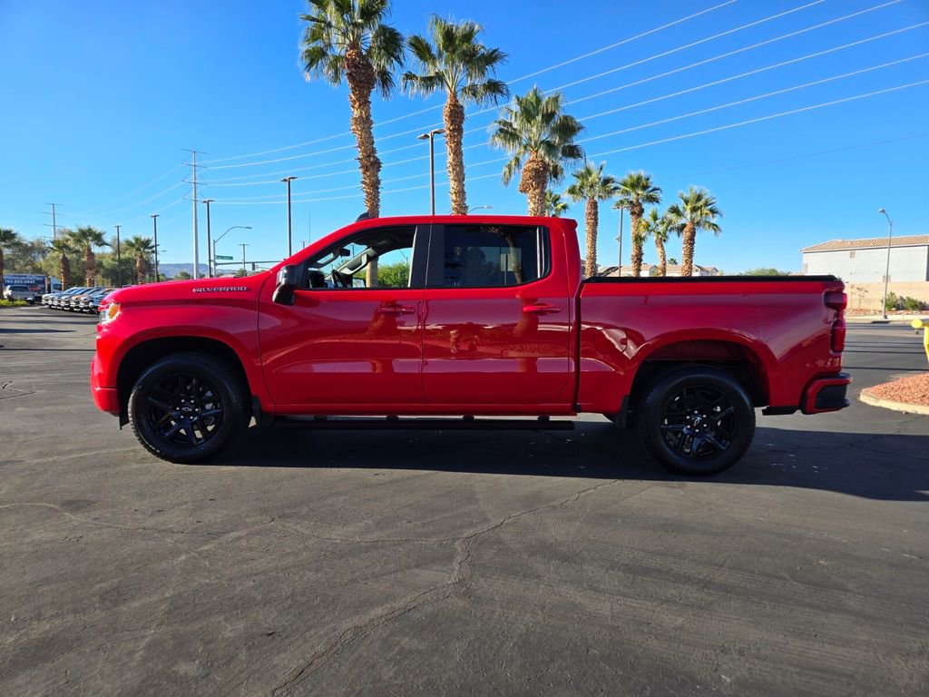 2023 Chevrolet Silverado 1500 RST photo 3