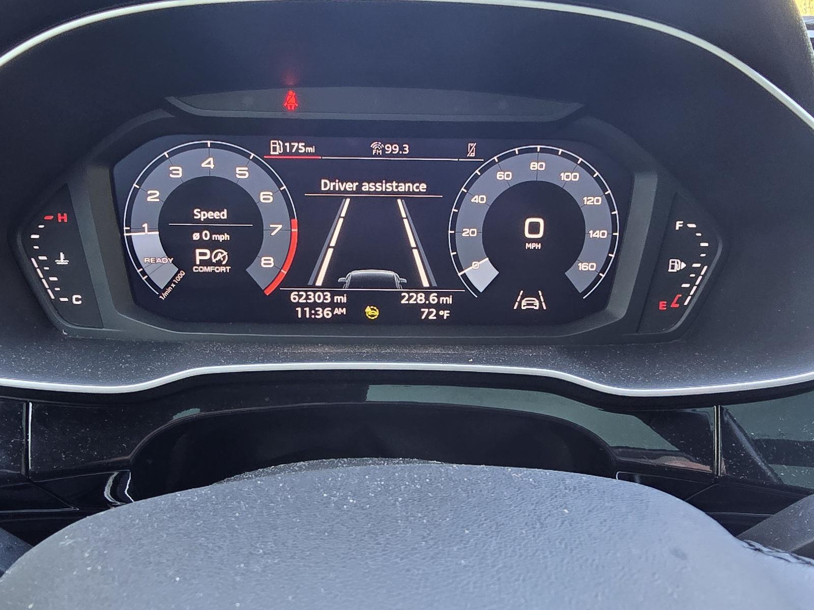 2023 Audi Q3 S line Premium photo 9
