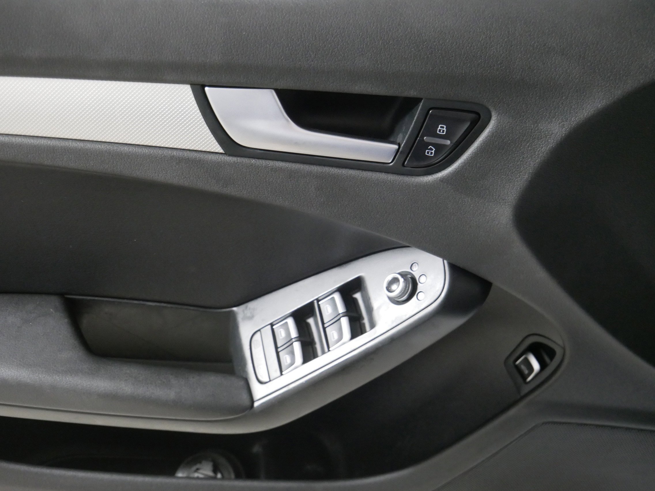 2015 Audi A4 Quattro Premium photo 11