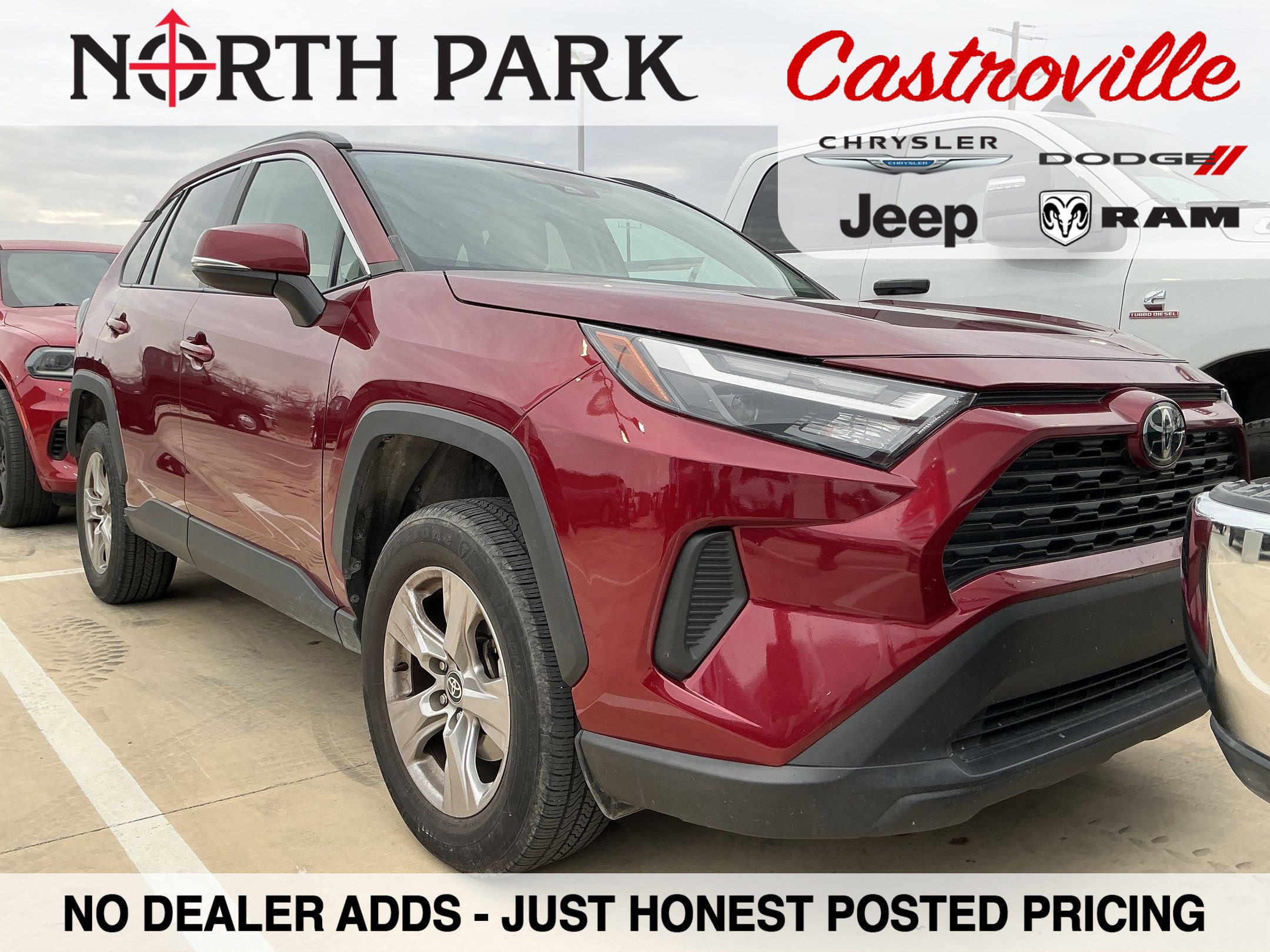 2023 Toyota RAV4 XLE's photo