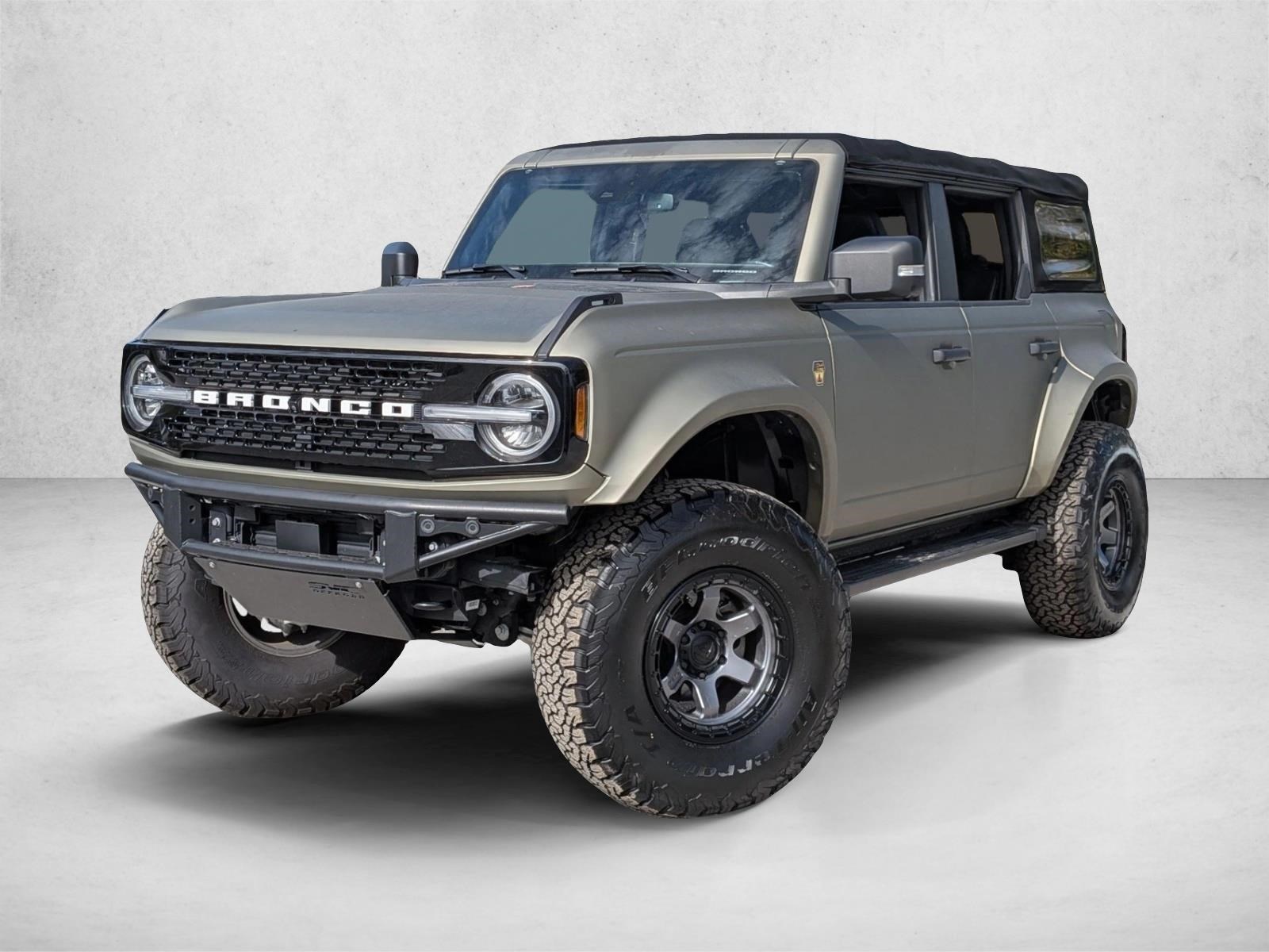 2022 Ford Bronco 4-Door Base