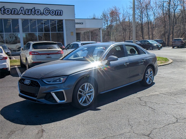2021 Audi A4 45 S line Premium Quattro photo 3