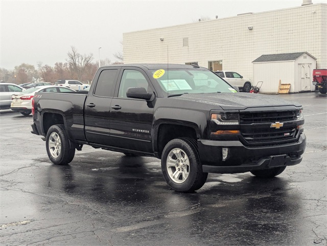 2019 Chevrolet Silverado 1500 LT photo 4