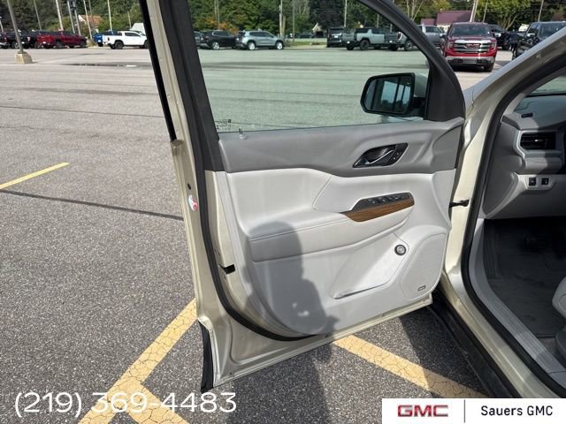 2017 Gmc Acadia SLE photo 7
