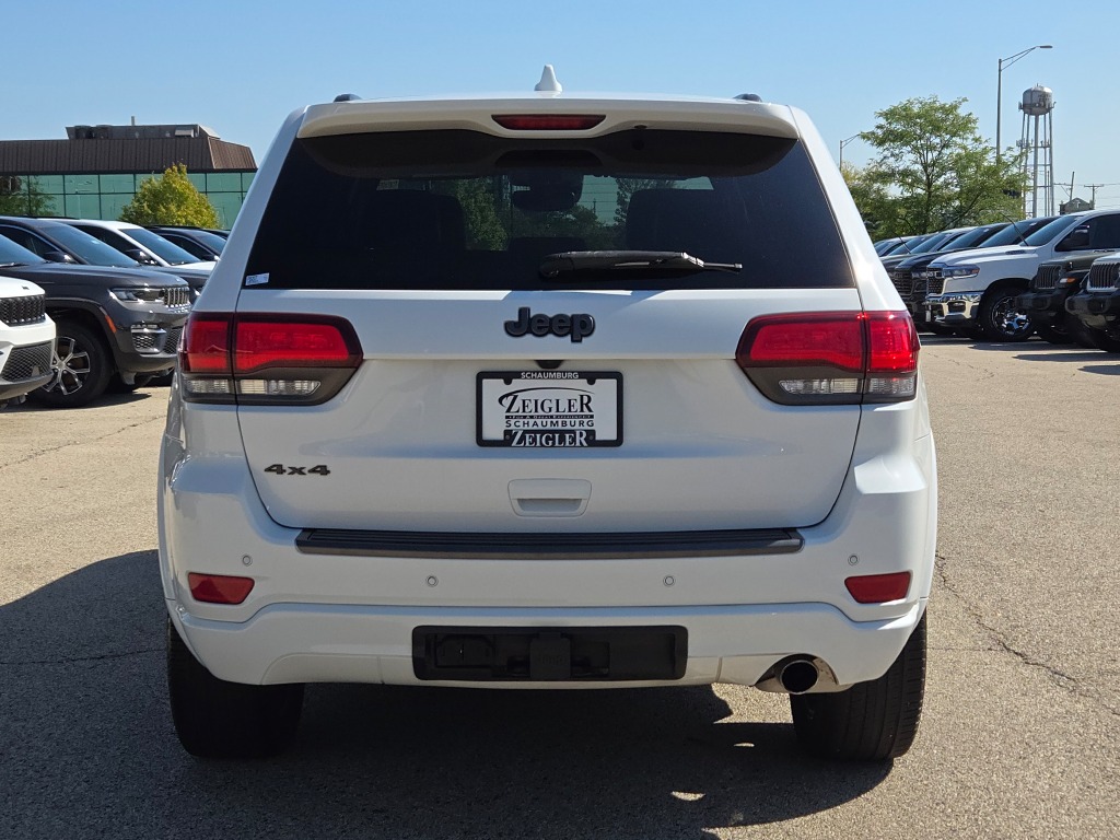 2021 Jeep Grand Cherokee Anniversary Edition photo 11