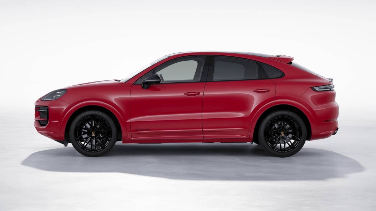 2026 Porsche Cayenne Coupe photo 2
