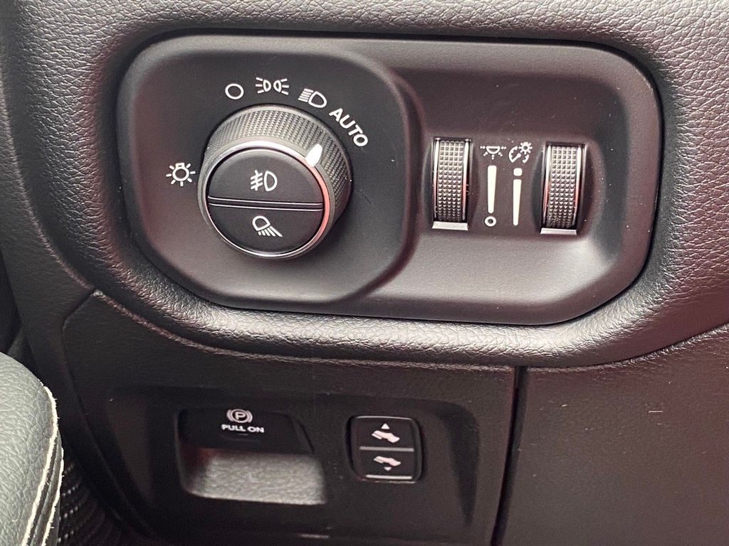 2022 Ram 1500 Laramie photo 32