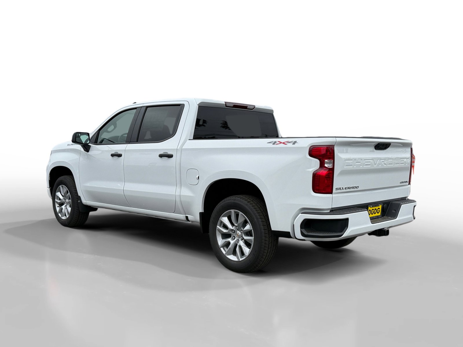 2026 Chevrolet Silverado Custom photo 3