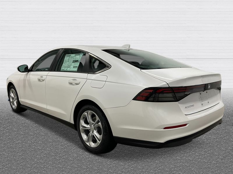2025 Honda Accord 1.5T LX photo 2