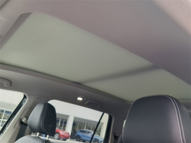 2026 Volkswagen Atlas SE Technology photo 16