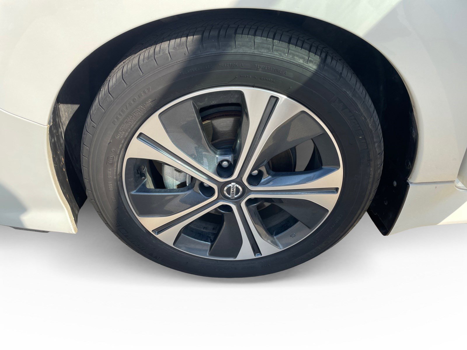 2020 Nissan Leaf SV photo 12