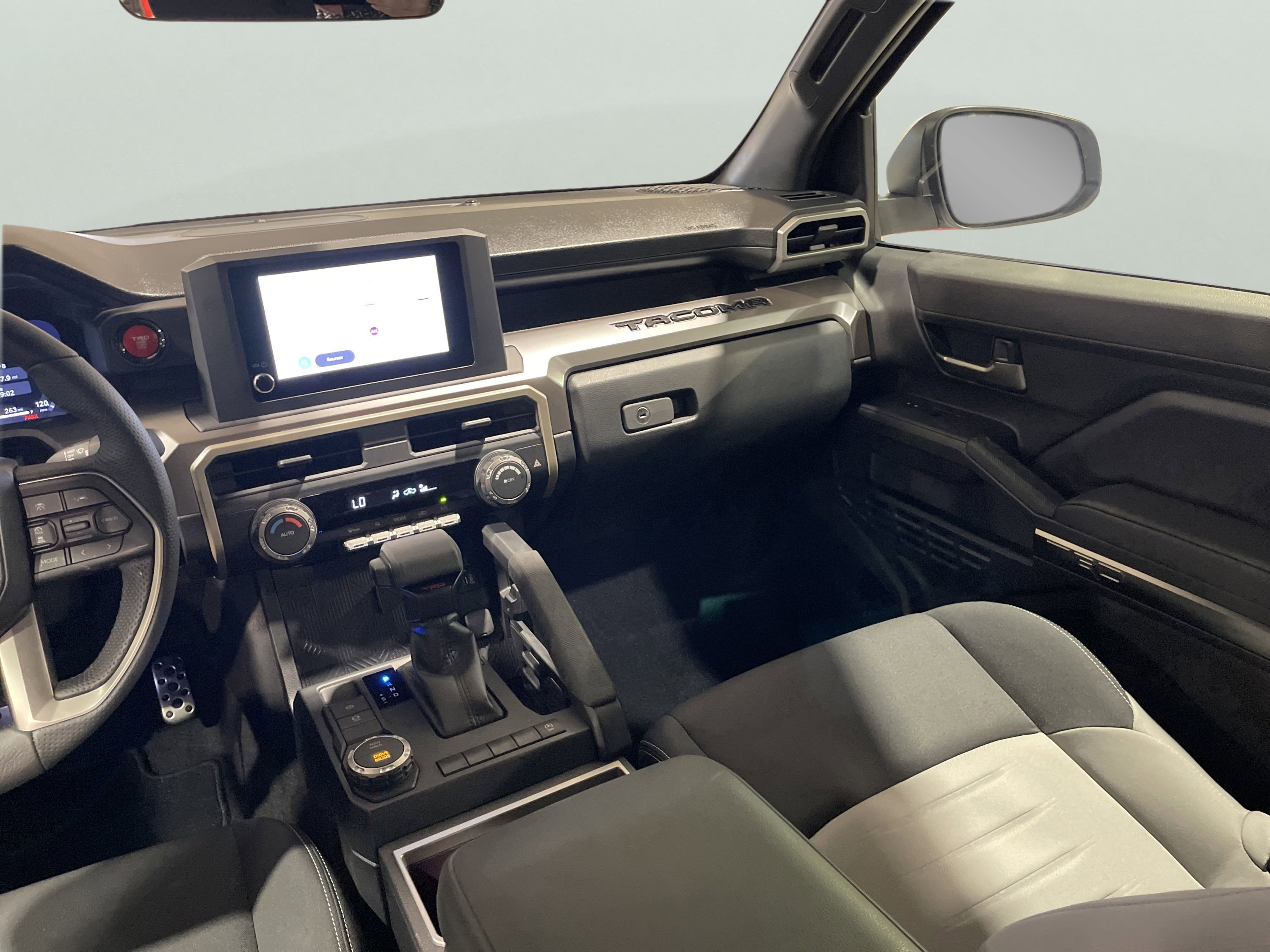 2024 Toyota Tacoma TRD Sport photo 24