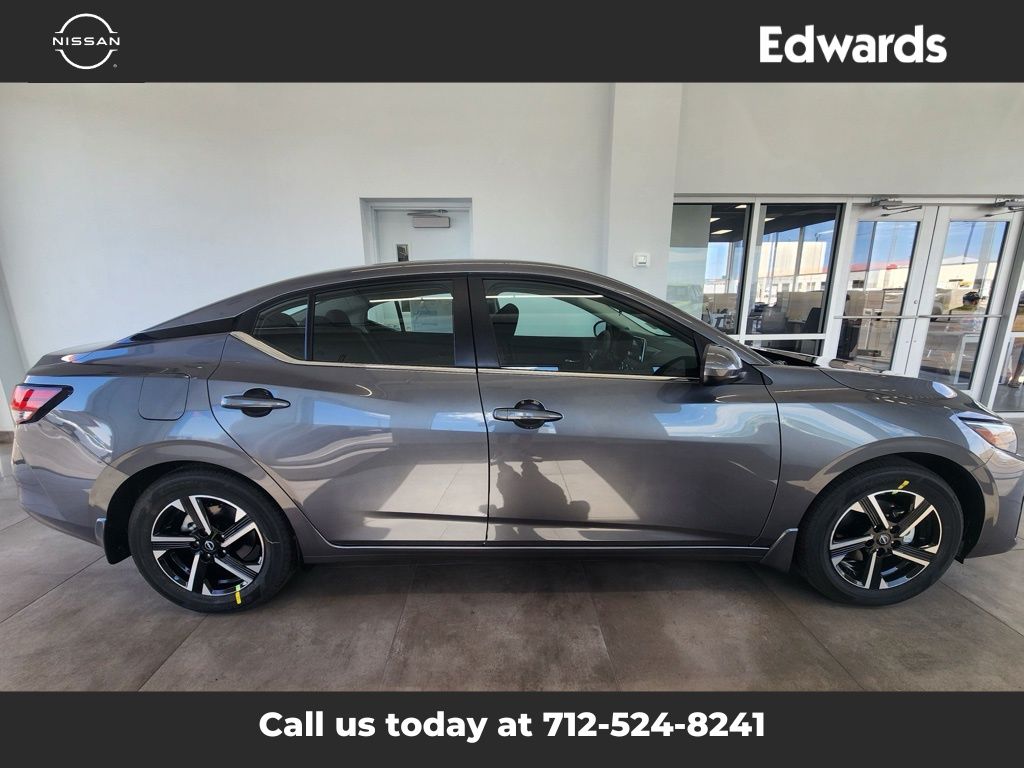 2025 Nissan Sentra S's photo