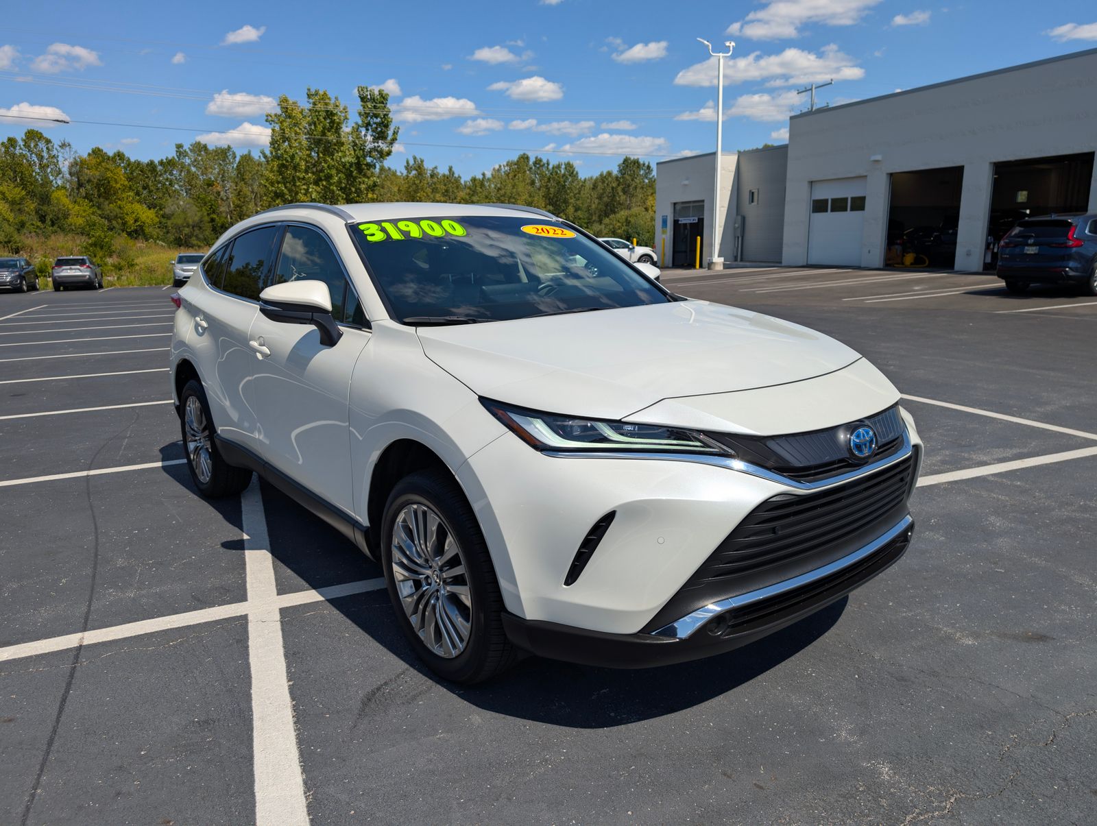 2022 Toyota Venza XLE photo 8