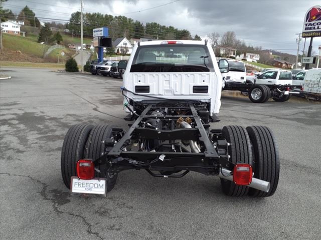 2024 Ford F-600 photo 13