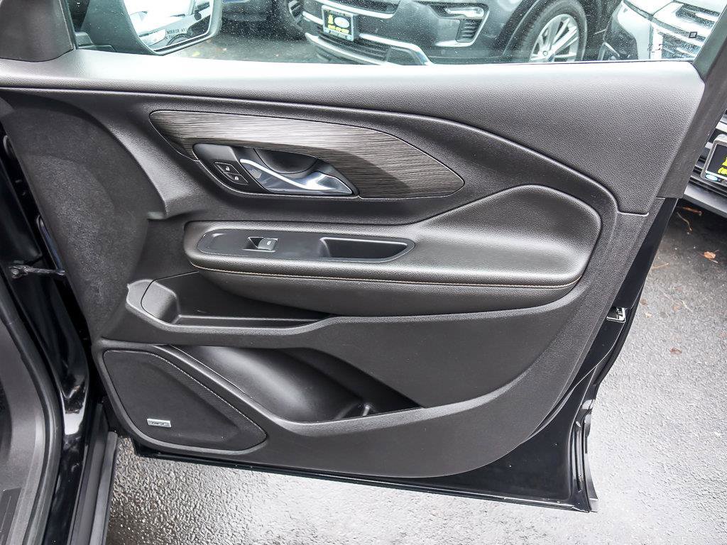 2021 GMC TERRAIN - Image 31