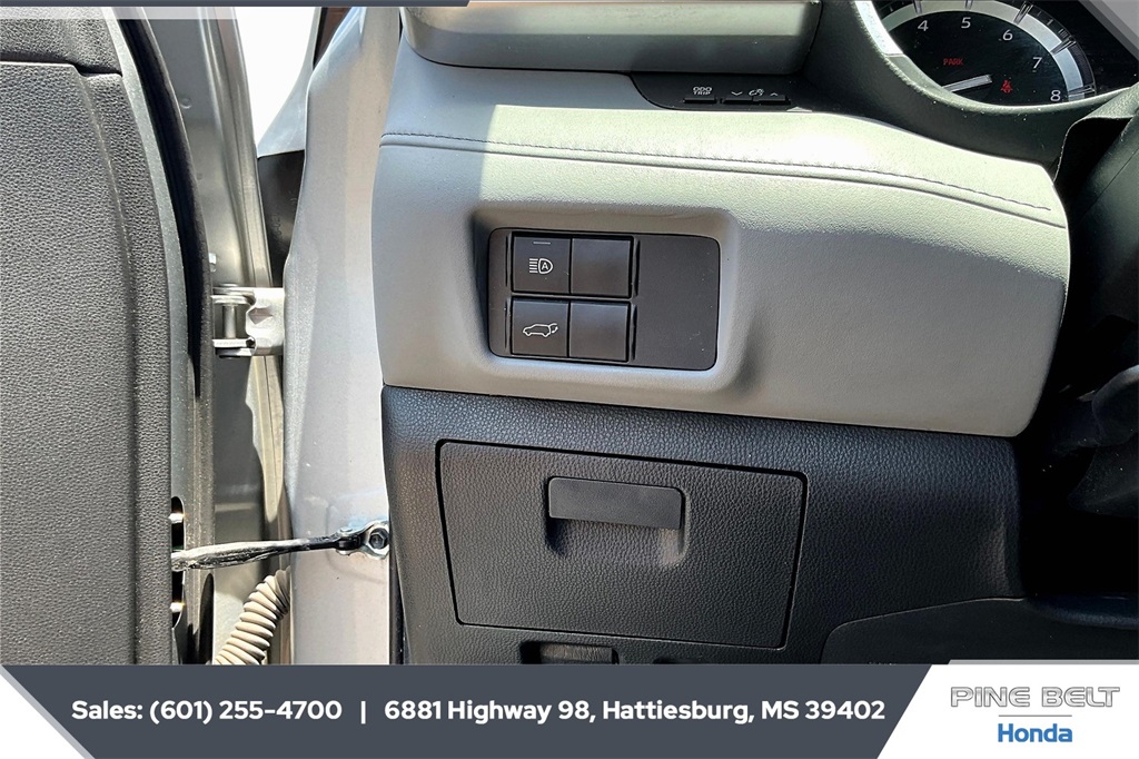 2022 Toyota Highlander XLE photo 21