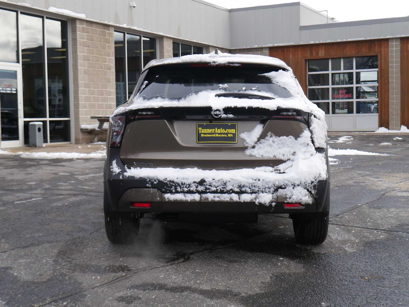 2025 Nissan Kicks SV photo 2