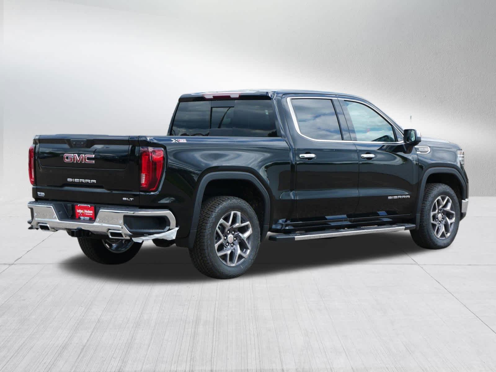 2025 Gmc Sierra SLT photo 5