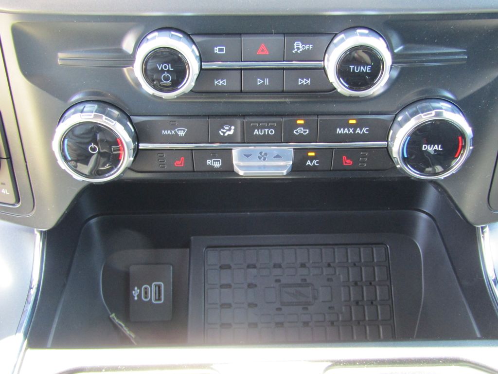 2025 Ford F-150 XLT photo 25
