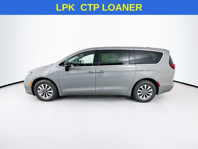 2025 Chrysler Pacifica Hybrid photo 4