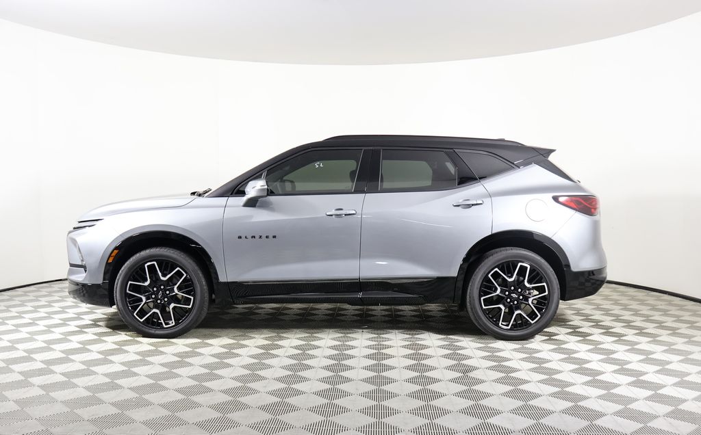 2024 Chevrolet Blazer RS photo 3