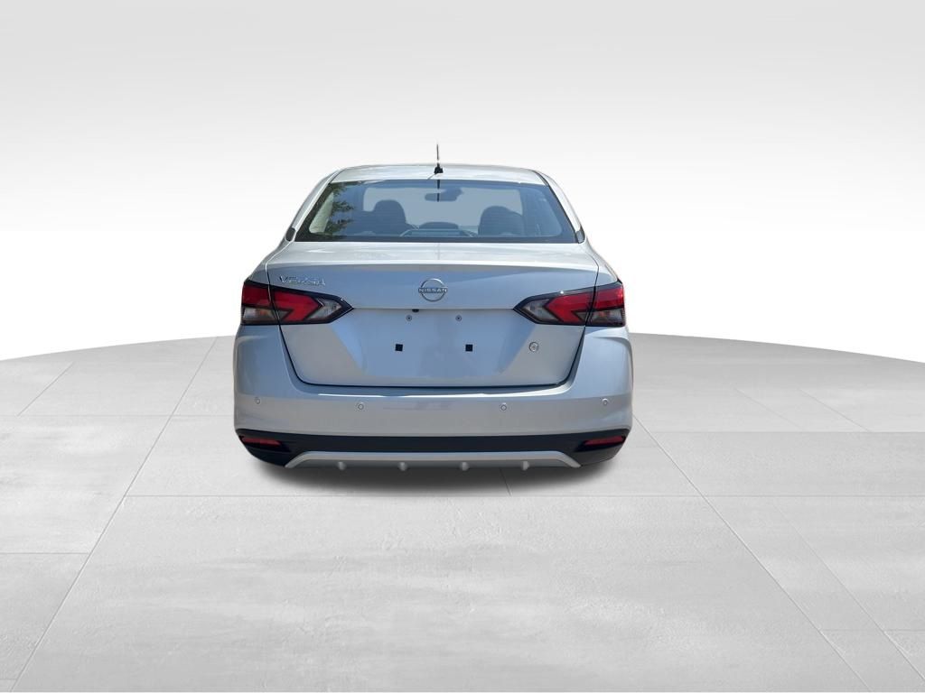 2025 Nissan Versa S photo 2