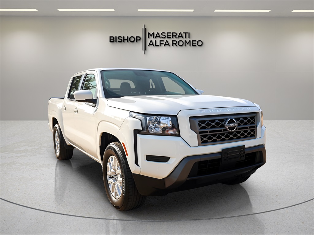 2023 Nissan Frontier SV's photo