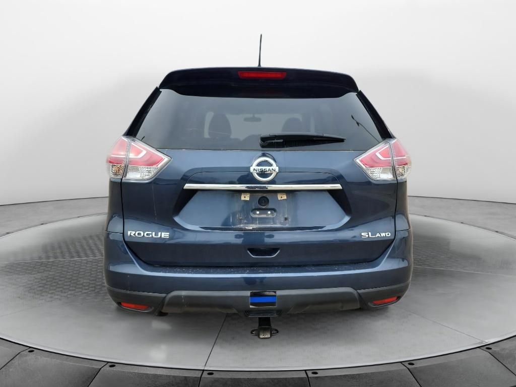 2016 Nissan Rogue SL photo 4
