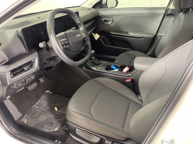 2025 Kia K4 LXS photo 15